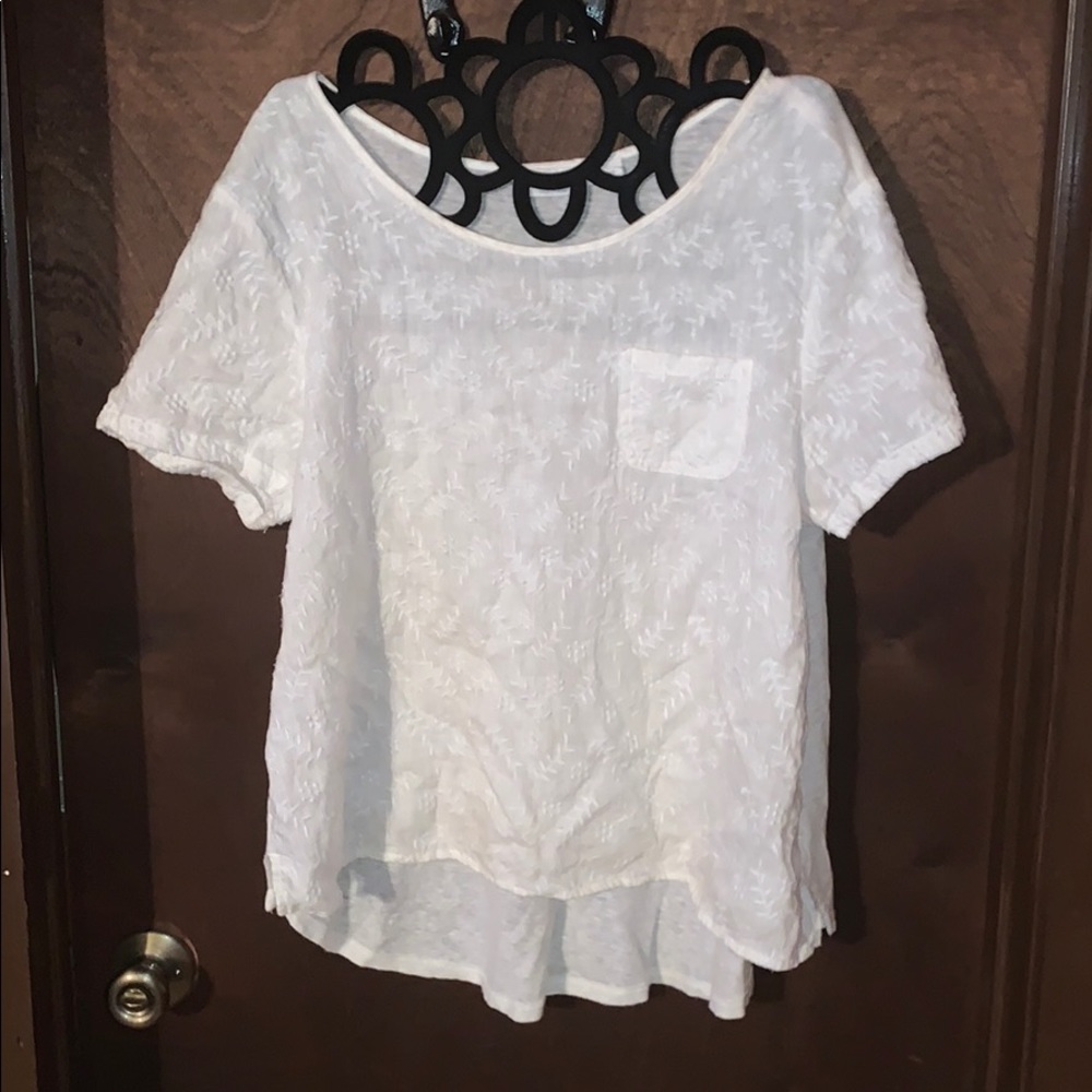 Cute white shirt sleeve blouse